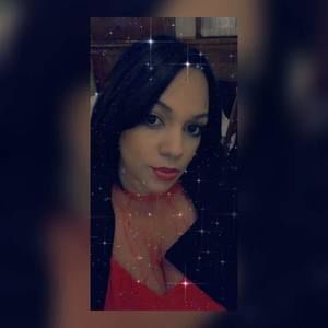 Meet your Posher, Estela